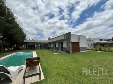 Casa en Alquiler en Canning - Fincas del Alba