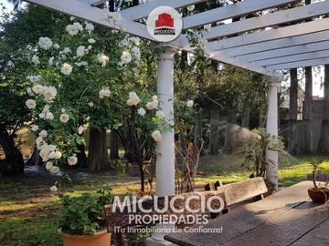 Casaquinta en venta, Neuquén 690, barrio Lambertuchi. IDEAL ASILO, CLINICA, JARDIN DE INFANTES