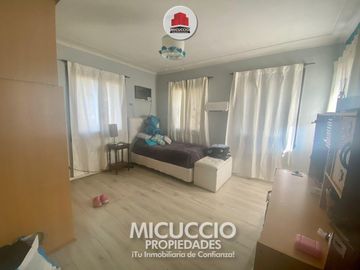 Casaquinta en venta, Neuquén 690, barrio Lambertuchi. IDEAL ASILO, CLINICA, JARDIN DE INFANTES