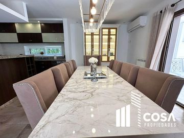 Venta de casa 5 dormitorios Cadaqués Funes Hills
