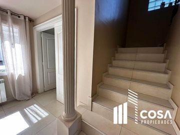 Venta de casa 5 dormitorios Cadaqués Funes Hills