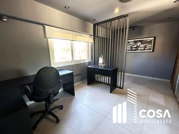 Casa en venta 5 dormitorios Funes Hills Cadaques Funes Santa Fe jardín con pileta