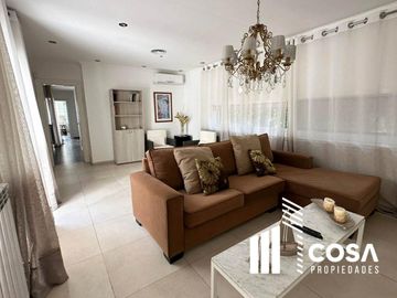 Casa en venta 5 dormitorios Funes Hills Cadaques Funes Santa Fe jardín con pileta