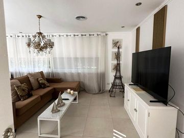 Casa en venta 5 dormitorios Funes Hills Cadaques Funes Santa Fe jardín con pileta