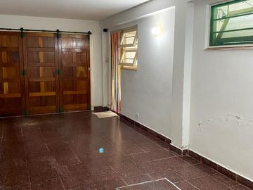 Chalet Familiar con Amplio Jardín en Colinas de Peralta Ramos