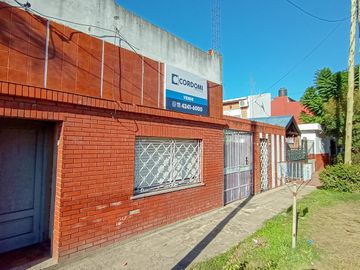 Venta Casa en Villa Centenario en Lomas de Zamora Ideal Inversor