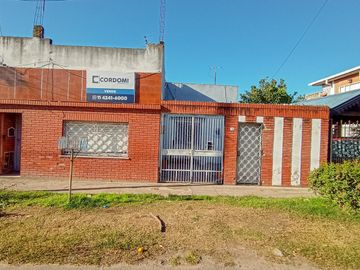 Venta Casa en Villa Centenario en Lomas de Zamora Ideal Inversor