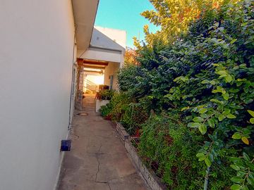 Venta Casa en Villa Centenario en Lomas de Zamora Ideal Inversor