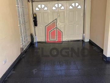 Duplex en Moreno Norte