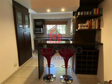 Duplex en Moreno Norte
