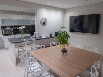Extraordinario Departamento en Ciudad de Mendoza. Venta.