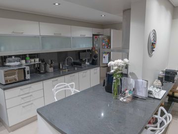 Extraordinario Departamento en Ciudad de Mendoza. Venta.