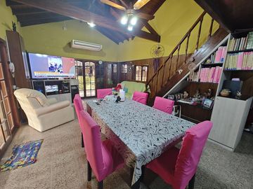 Casaquinta en  venta sobre dos parcelas en G. Catan