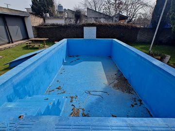 Casaquinta en  venta sobre dos parcelas en G. Catan