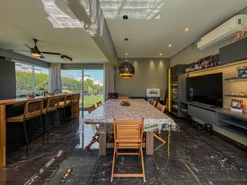 Casa de 3 dormitorios en una planta, con pileta y quincho en San Sebastian