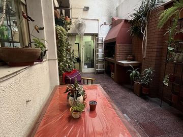 PH en  Planta Baja con Patio!