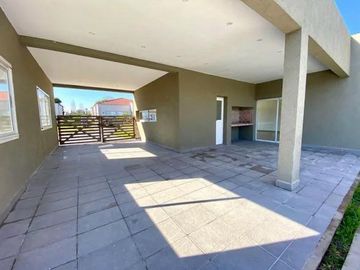 VENTA CASA EN SAN SEBASTIAN AREA 2 - 4 AMBIENTES