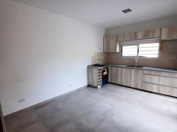 PH de tres ambientes en venta,  Ituzaingó Norte.