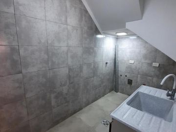 PH de tres ambientes en venta,  Ituzaingó Norte.