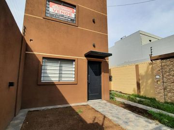 PH de tres ambientes en venta,  Ituzaingó Norte.