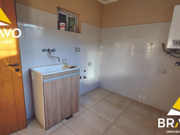 CASA 3 DORMITORIOS NUEVA