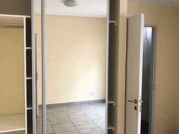 VENTA Depto planta baja 2 ambientes patio, parrillas, piscina y cochera