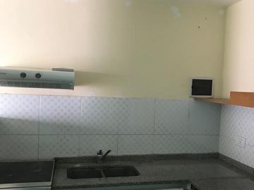 VENTA Depto planta baja 2 ambientes patio, parrillas, piscina y cochera