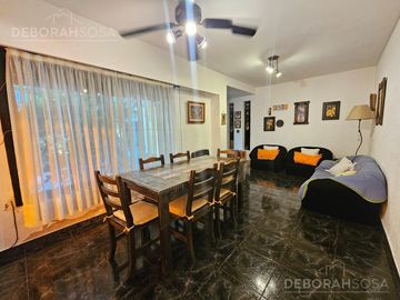 Venta Casa 6 ambientes con patio, quincho y cochera - Villa Ballester