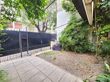 Venta Casa 6 ambientes con patio, quincho y cochera - Villa Ballester