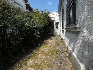 3 ambientes casa VENTA Lomas de Zamora