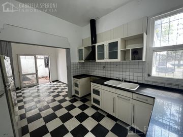 3 ambientes casa VENTA Lomas de Zamora