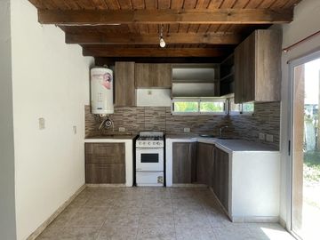 Casa en Venta de dos dormitorios en Sicardi - La Plata