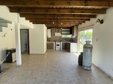Casa en Venta de dos dormitorios en Sicardi - La Plata