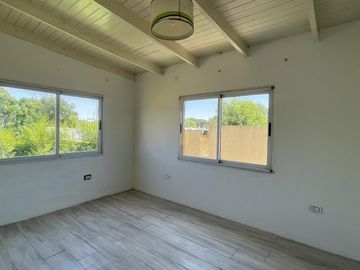 Casa en Venta de dos dormitorios en Sicardi - La Plata