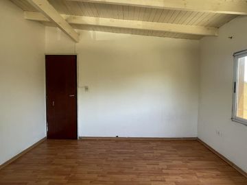 Casa en Venta de dos dormitorios en Sicardi - La Plata