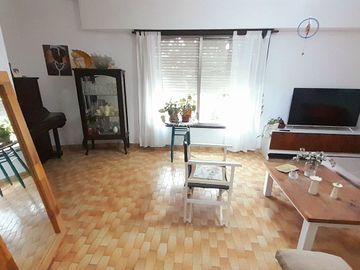 Carapachay - Chalet/PH 5 amb con Terraza y Garaje!