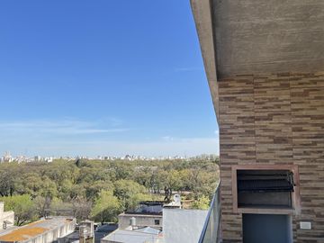 Venta de Excelente Departamento 2 ambientes a Estrenar con parrilla