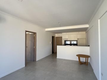 Venta de Excelente Departamento 2 ambientes a Estrenar con parrilla