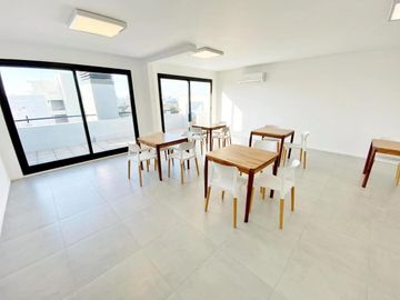 Venta de Excelente Departamento 2 ambientes a Estrenar con parrilla