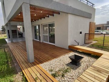 Casa en  venta en Horizontes al Sur Canning