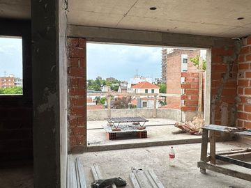 Piso en Venta de 4 ambientes terraza propia con parrilla y piscina  Villa Devoto