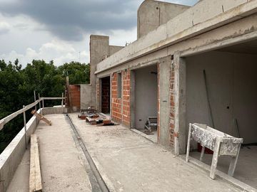 Piso en Venta de 4 ambientes terraza propia con parrilla y piscina  Villa Devoto
