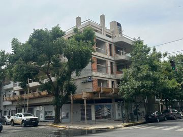 Piso en Venta de 4 ambientes terraza propia con parrilla y piscina  Villa Devoto