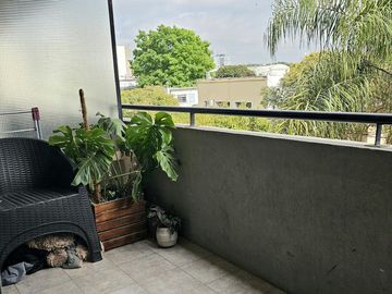 Departamento Monoambiente con balcón, parrilla y cochera cubierta en Vicente López