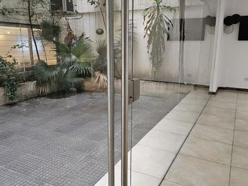 Departamento Monoambiente con balcón, parrilla y cochera cubierta en Vicente López