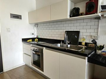 Departamento Monoambiente con balcón, parrilla y cochera cubierta en Vicente López