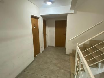 Venta Departamento 1 Dormitorio Balcon al Frente - Luis Agote