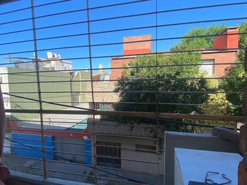 Venta Departamento 1 Dormitorio Balcon al Frente - Luis Agote