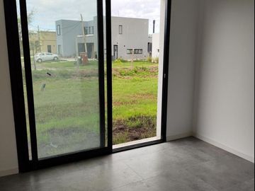 Hermosa casa en Santa Isabel E2