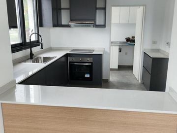 Hermosa casa en Santa Isabel E2